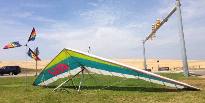 Nags Head Kittyhawk Kites hang kite